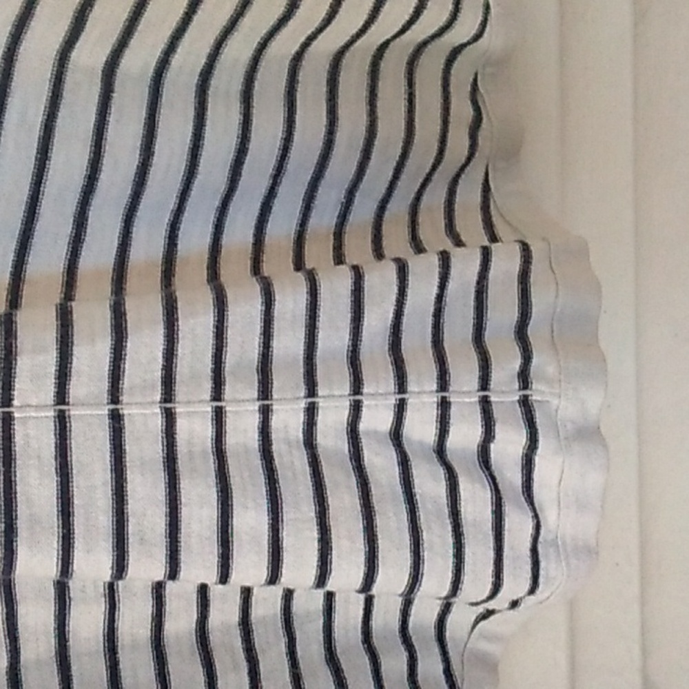 Loft Striped White and Black Women's Top LG (May be Very Dark navy) - Picture 7 of 7